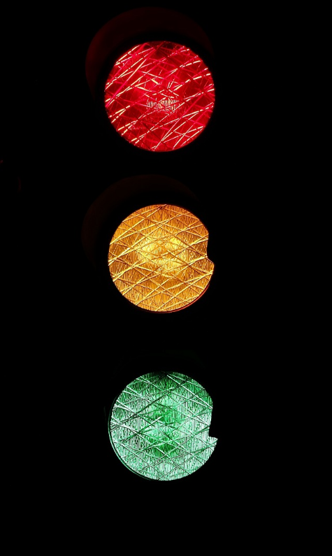 삼색교통신호등(pixabay)